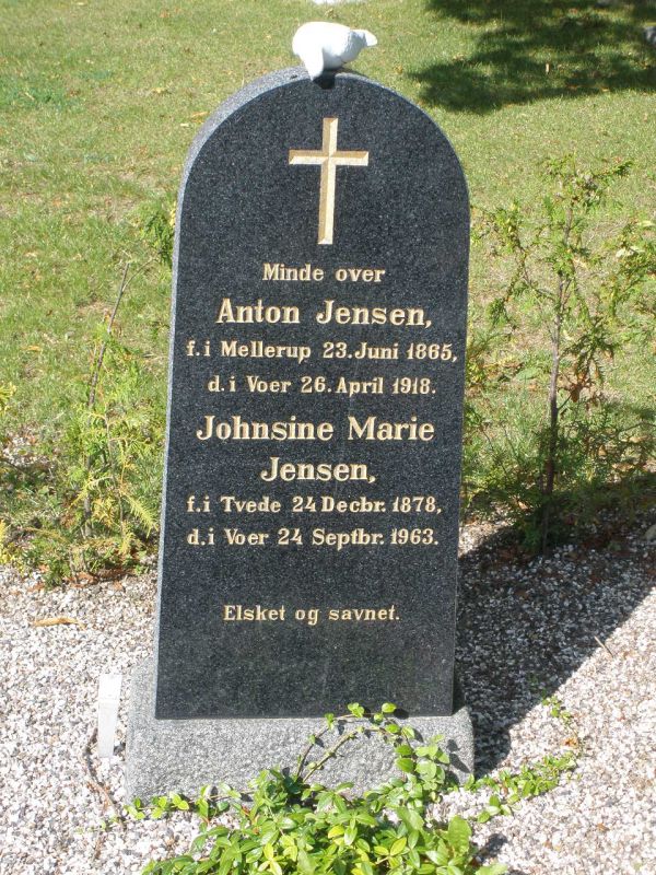 Johnsine Marie Jensen.JPG